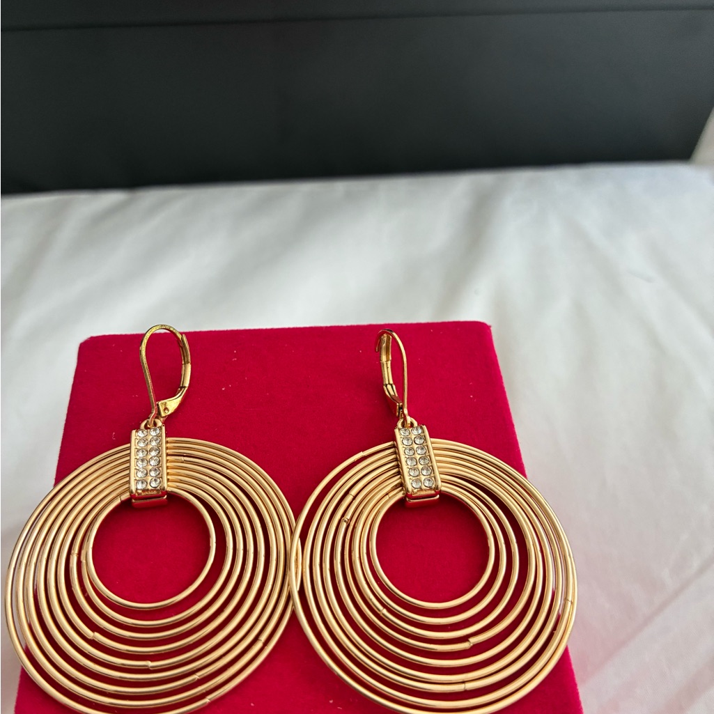 Vince Camuto Gold-Tone Multi Hoop Earrings With Crystal Bars 38$